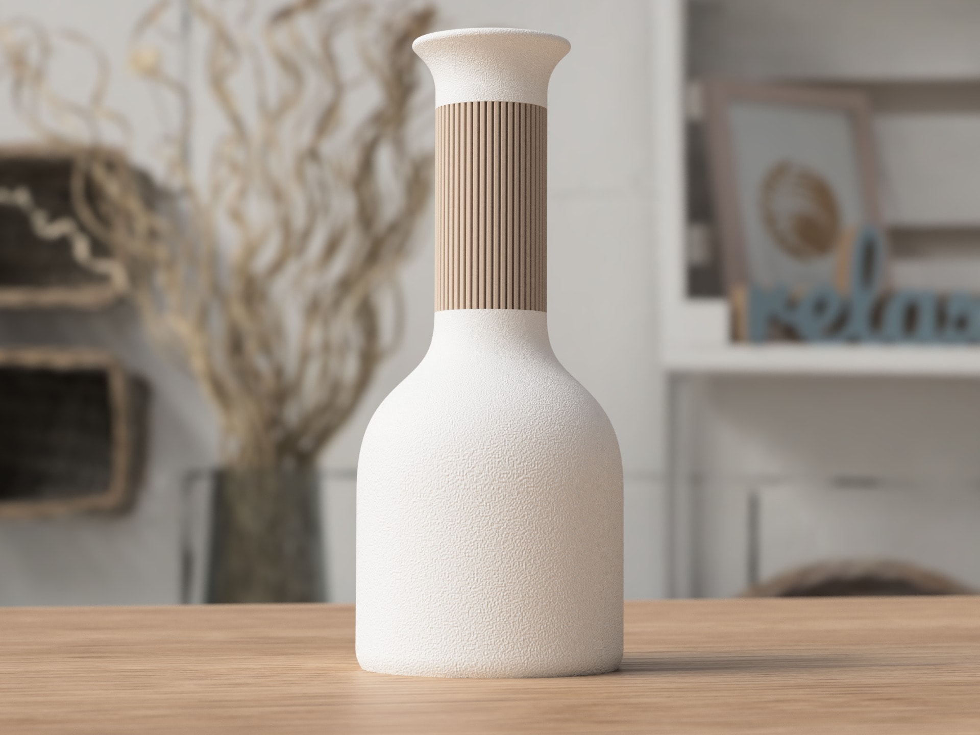 Bottle-shaped vase for dried flowers